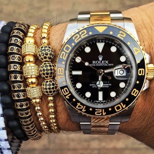 What time is it?  • #goodmorning #men #ood #whatches #mensfashion #styleinspiration #rolex #gol