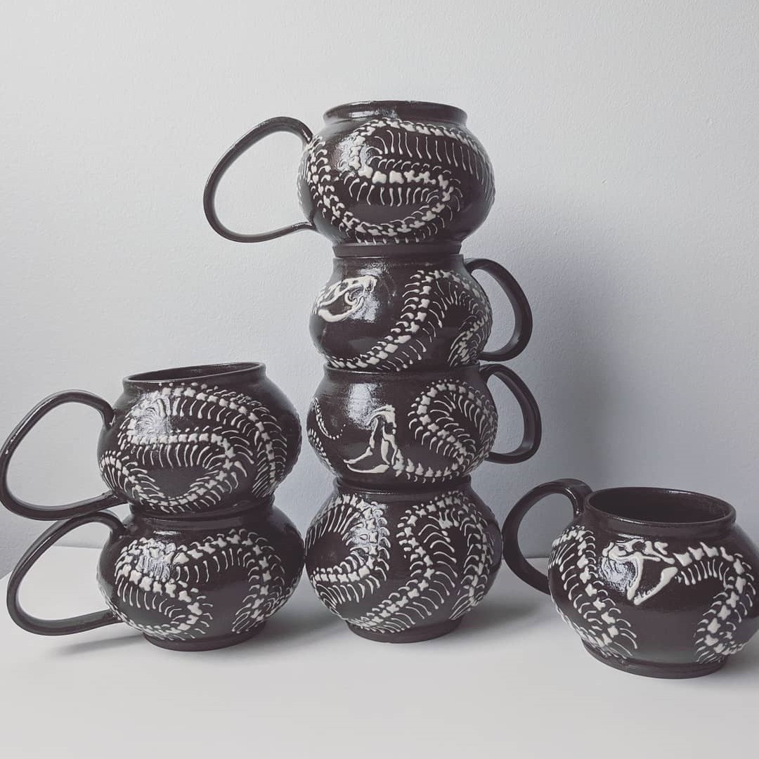 teapotsahoy:  sosuperawesome:  Snake Mugs Sarah Ritchie on Etsy See our #Etsy or