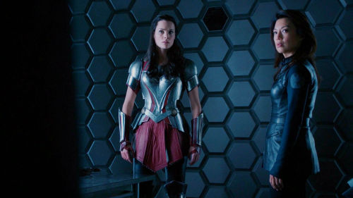 Melinda May Appreciation Month[2/3 relationships]-May x Sif &lsquo;Only men? Her powers don&rsquo;t 