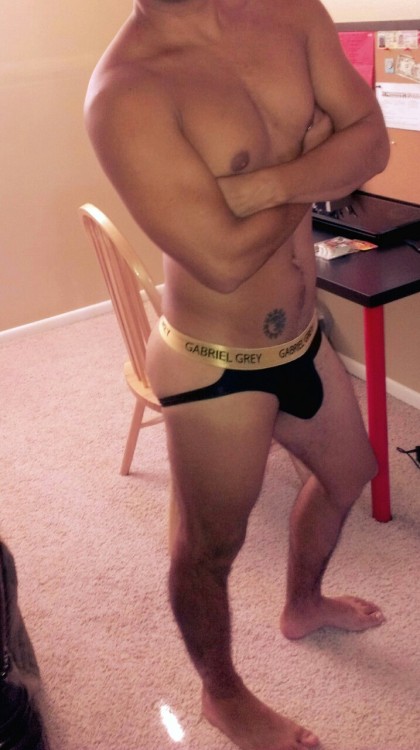 bromofratguy:  I’ll wear nothing but this to get plowed 