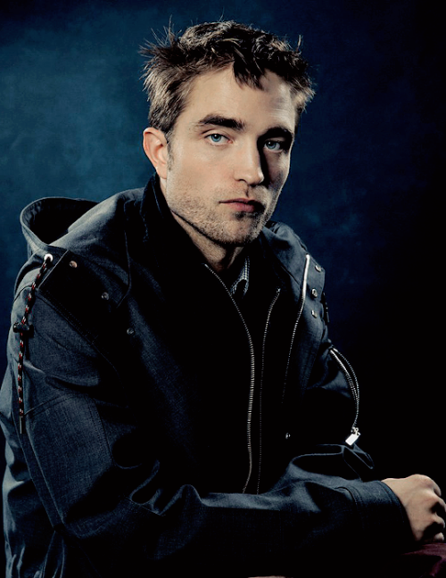 robertpattinsondaily:Robert Pattinson’s Portrait for Vanity Fair -The stars of Sundance