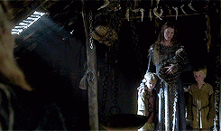 delsxnrowe:Vikings Meme: Four Relationships (2/4)Aslaug & Lagertha