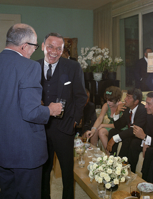 sinatrra:
“francisalbertsinatra:
“Frank Sinatra talking with Billy Wilder at a wedding party after his marriage to Mia Farrow, 1966. Shirley MacLaine and Dean Martin are seen in the background.
”
when your friend is on his third marriage to a 21 year...