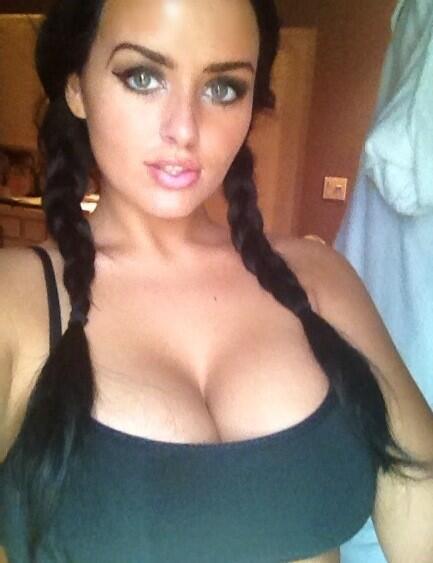 carolbbw:  fatpusseeh:    Busty beauties 