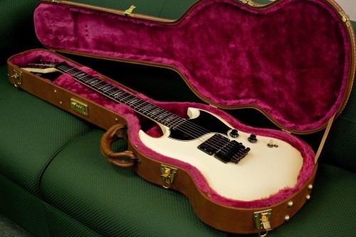 ...........GUITAR:LUST............