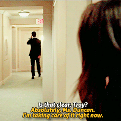 thecloneclub:  Sarah impersonating Rachel (x) 