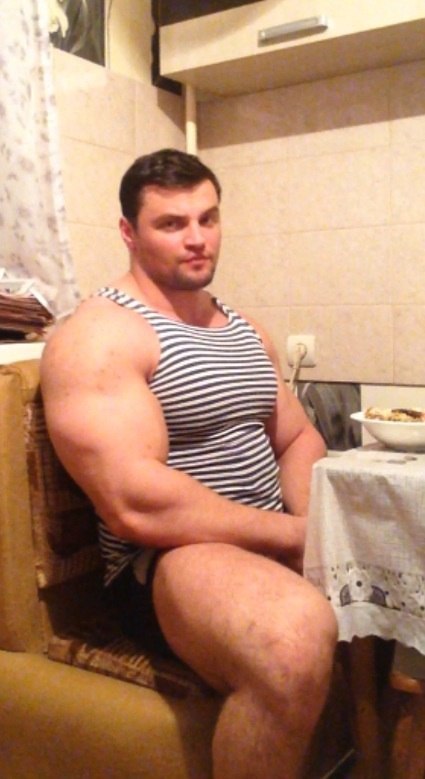 biglars21:jjsmithmg:Pavel Fedorov  Husband material