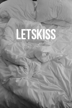 cravehiminallways212:  Mmm…yes…let’s. 💋  Sounds like a perfect day&hellip;.💋