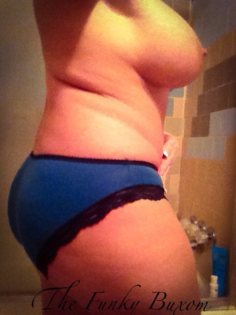 thefunkybuxom:  Holiday food is catching up with me… Gotta get back to eating healthy