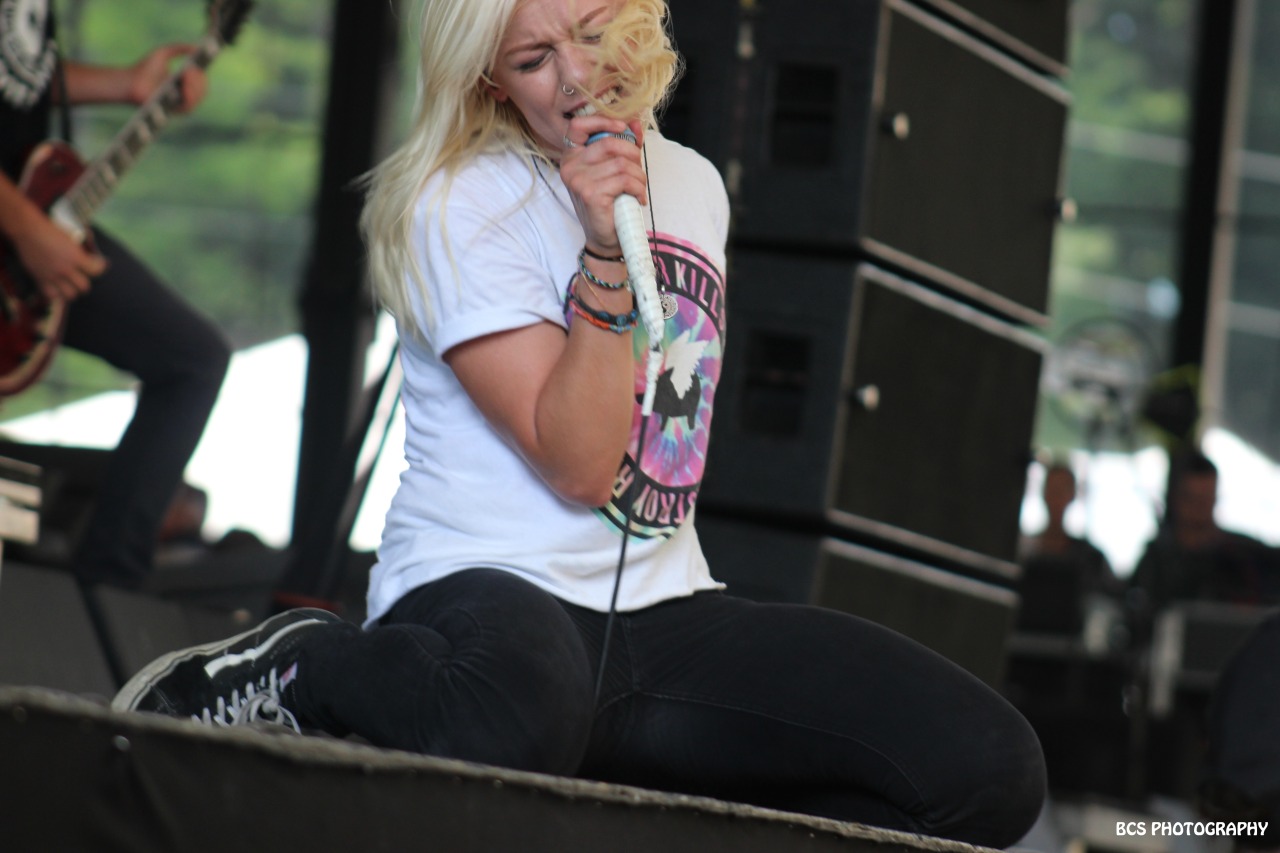 anonymosh:  Jenna McDougall - Tonight Alive Vans Warped Tour 2013 July 16th - #Domo