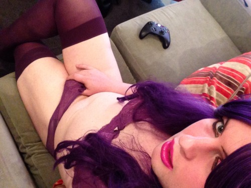 steph-cox-cd:  Happy Friday folks 😉 some frisky Friday fun pics in my new purple stockings 💁🏻 hehe 😘 xxx 