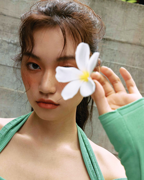 x2c: TO THE GREEN IN PHUKET KIM DOYEON for DAZED KOREA (June 2022)