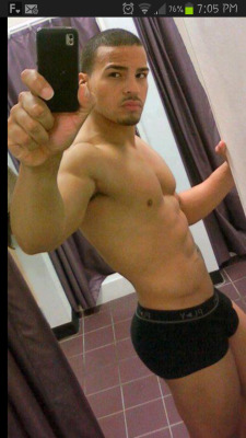 southsidechulo:  Sexy latino