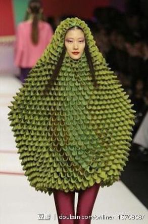 pollywar:  chickenforpresident:  jazzykatz:  roachpatrol:  fuckyeahchinesefashion: