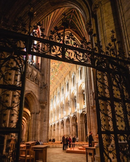 telemache: cocoandgin: Ely Cathedral Cambridgeshire  ❤️.