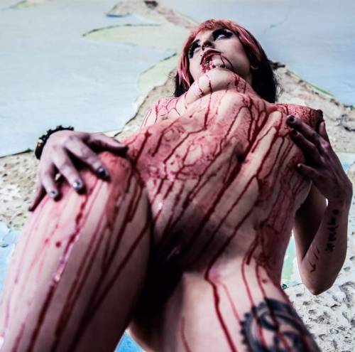#LeonadoMedina #AmyBlack #Creepy #Blood #Gore #Nude #model #AlternativeModel #AlternativeGirl #Photo