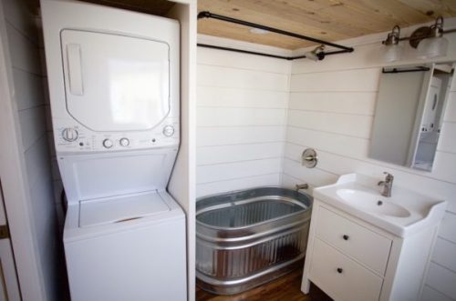 teenytinyhomes:  A Nomad Tiny Home357 sq. ft. tiny home on wheels.  Looks like it was an old horse trailer 😊