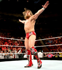 fishbulbsuplex:  Daniel Bryan 