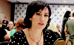 ethanschandler:    Happy 41st Birthday Maggie Siff ! (June 21, 1974)  I love to sing. When I was a kid I knew I was going to be a performer but I hated acting. I did little musicals in grade school and I couldn’t wait to get through the acting part
