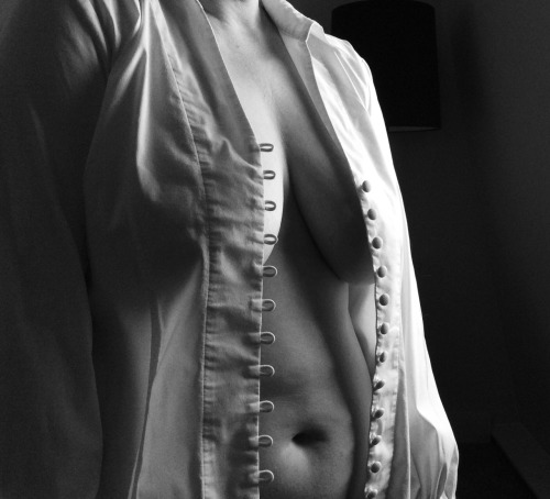 http://mysteriouslyerotic.tumblr.com/post/98825269336