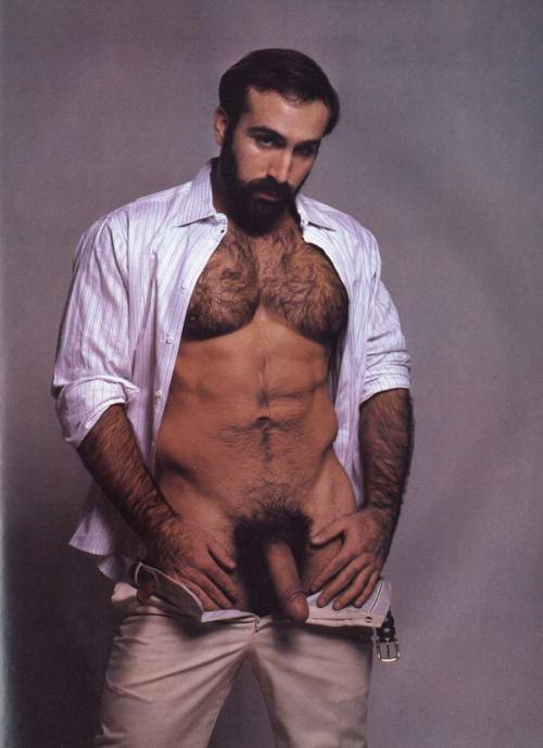 guygear: ilove80-s:  Bruno  Stud!