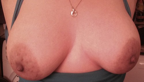mybignipples:  HAPPY FRIDAY, FRIENDS!  :)