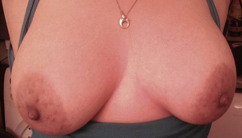 Sex mybignipples:  HAPPY FRIDAY, FRIENDS!  :) pictures