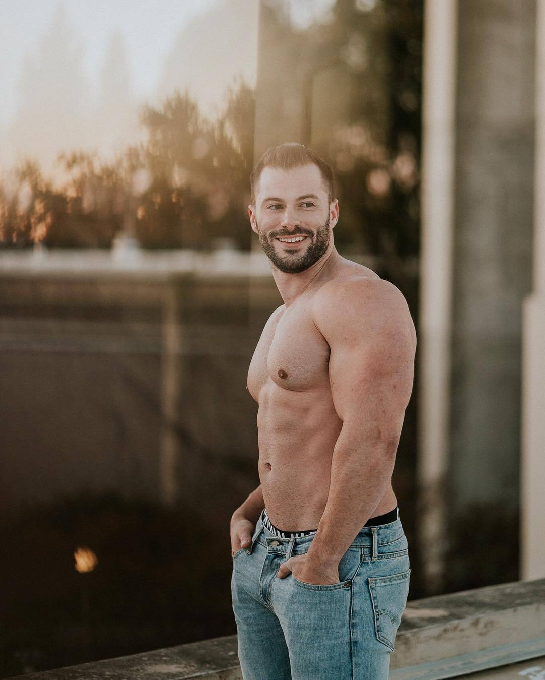 rapideyesmovement: Quin Bruce 