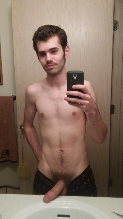 skinnyguysonly:  Hot guys in your area are looking for no-strings fun: http://bit.ly/2bW5SnV