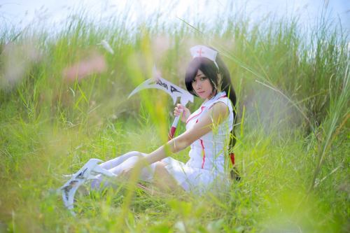 league-of-legends-sexy-girls:  Akali Cosplay   Watch more pics of sexy teen visit www.facebo