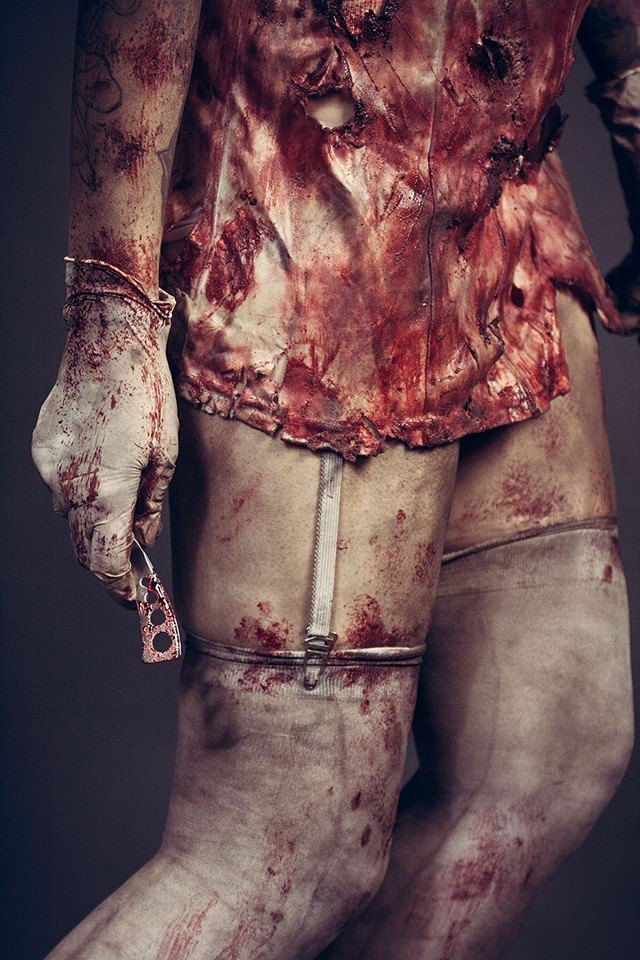 silentnerd302:  Silent Hill Nurse by ~ Violetshrock Photo’s by ~ Mike Rollerson