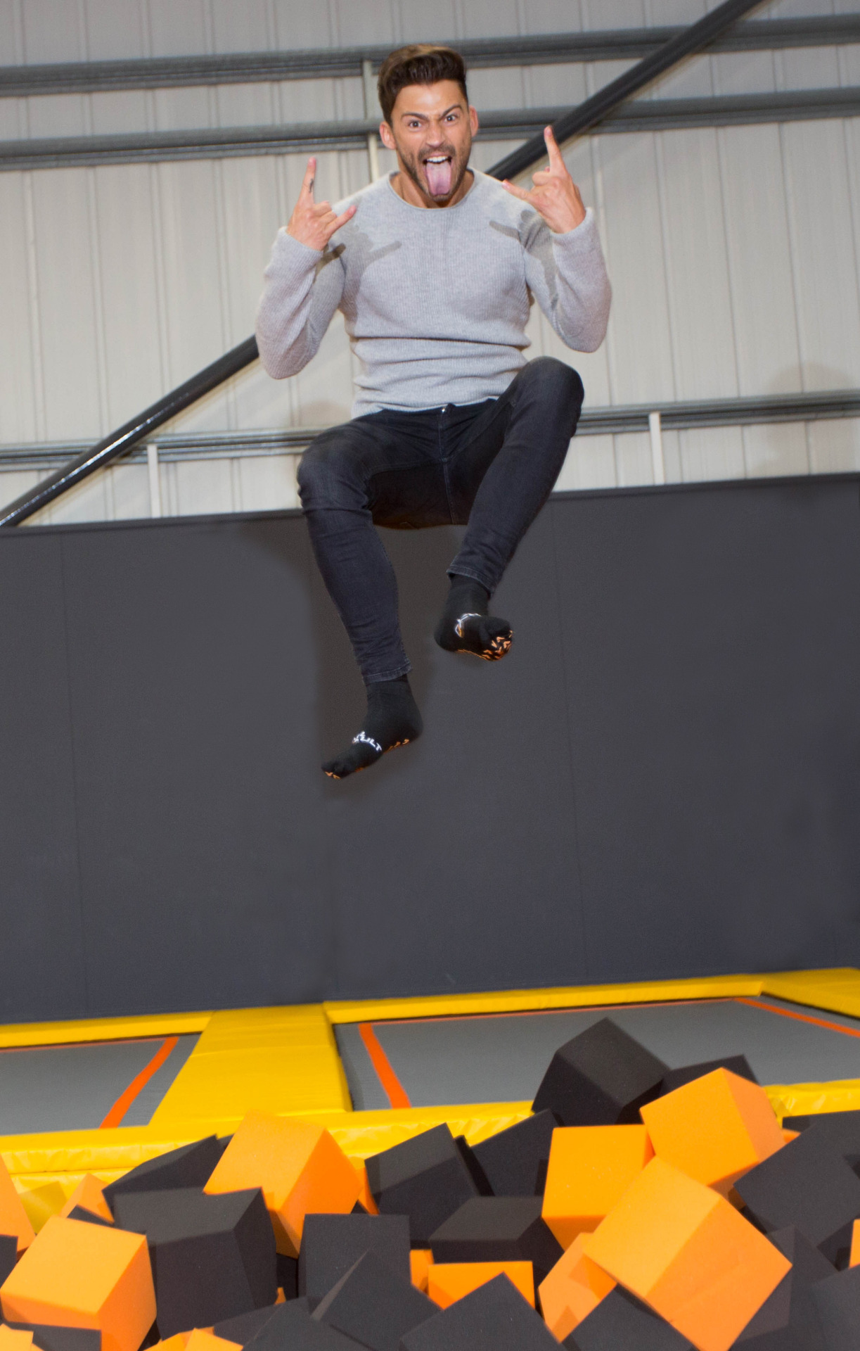 quickendenfr:    At Air Vault trampoline park in Westhoughton - October 17, 2015