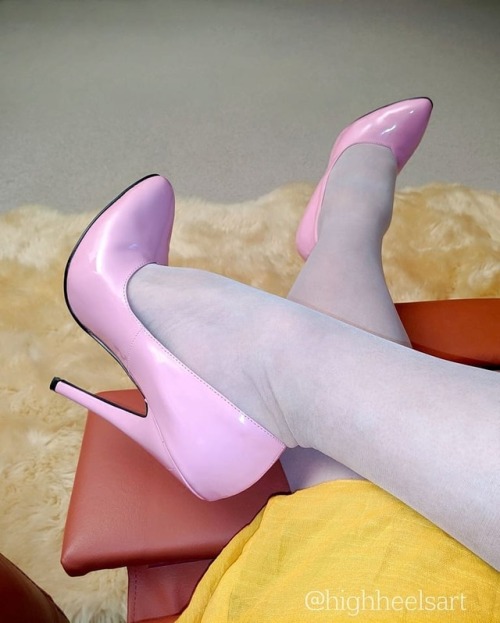 Pastel Dreams#pasteldreams #pastelheels #highheelsart #highheelart #highheels #highheelpumps #pinkhh