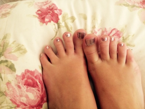 footgoddesslucy: I went with silver! What do you all think?