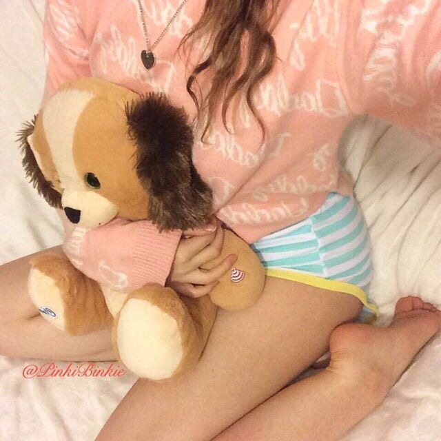 pinkibinkie:This outfit feels so cute! 