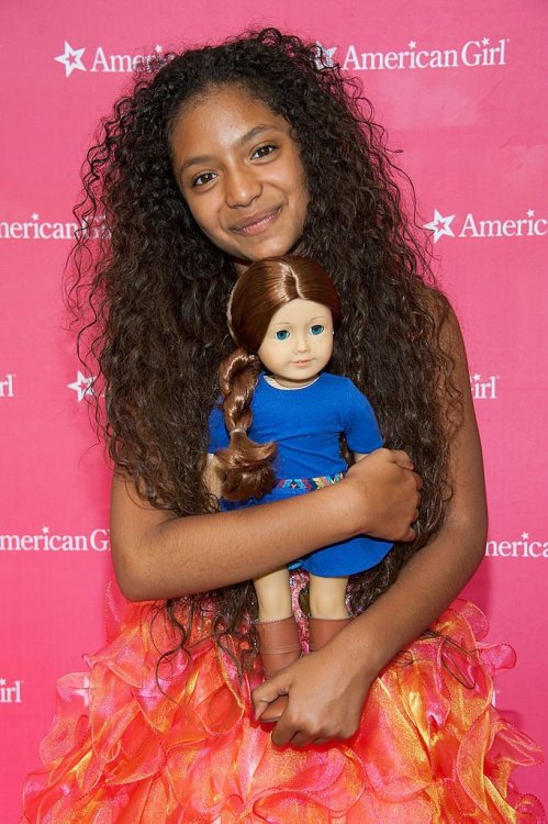 American Girl Doll Actresses + their Dolls (9/?)↳ the actresses for Saige Copeland&rsquo;s best 