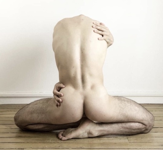 luz-natural:Embrace yourself@__luc_verbitzky__ by @jeromesussiauphotographie