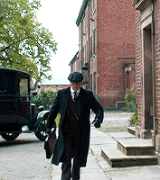 peakyblindersgifs:  Tommy Shelby; walking in every episode