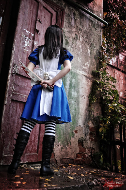 allthatscosplay:  Alice Madness Returns’ Alice is Ready for the Kill by Odango-datte Website | Submi