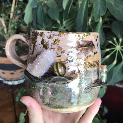 sosuperawesome:  Mugs Kelseys Starstuff on Etsy See our #Etsy or #Mugs tags