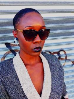 darkskinnedblackbeauty:  Mikara Reid @Earring_junkie
