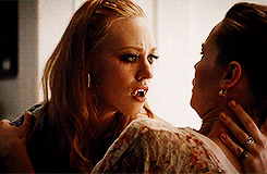 blondiepoison:  I am  n o t  leaving. 