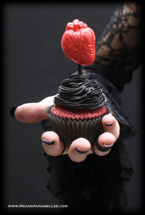 Tell Tale Heart Cupcake