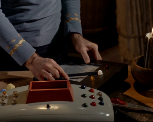 captaincrusher:I love TOS design. With the candy buttons and random beeping and flashing and that to