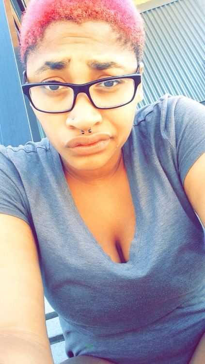 bitchychicksuccmydick:  Today I feel really good about myself so here is a shit tone of selfies!!!!!!