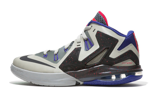 Nike LeBron Ambassador VI.(via Nike LeBron Ambassador VI 籃球鞋 | Hypebeast)