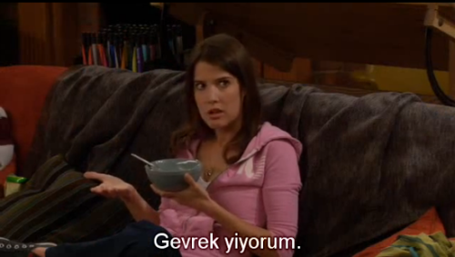 a-sosyalkiz:  Robin slkdjls HIMYM asdfgdfasf 