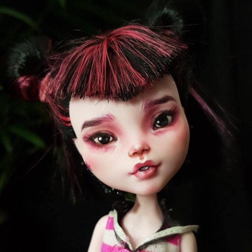 Some repainted dolls I have up in my shop! Repainted monster high, glossed eyes and lips, styled hai