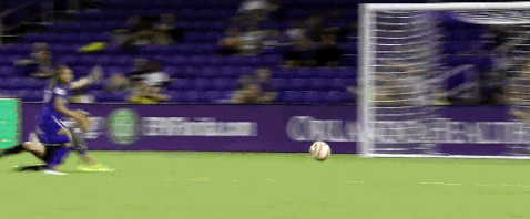 sugarfile:“Morgan, doing the splits to try and keep this ball in play…”