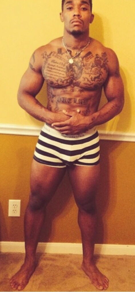 duttyking:  #body #tatted up #sexy #chest #arms #he could get it